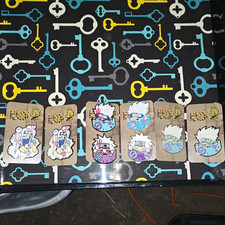 Naruto Anime-Style Enamel Pins 100 mixed lot picture