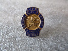 10K YELLOW GOLD NRA - NATIONAL RIFLE ASSOCIATION LIFE MEMBER PIN BADGE - 2.59g picture
