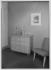 Photo:New York City NY 1947 Stromberg-Carlson Radio III Office Interior picture