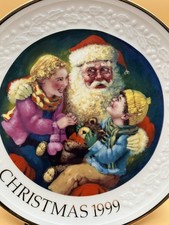 Avon 1999 Christmas Plate Santa's Tender Moment Robert Sauber 22K Gold 8in picture