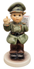 Goebel Hummel Halt HUM 2039 Figurine 4.5