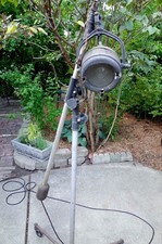 Vintage Beattie Super Hollywood Fresnel Light With Weighted Boom Antique 1920s picture