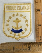 Vintage Rhode Island Shield Flag Embroidered Iron On Felt Patch Travel Souvenir picture