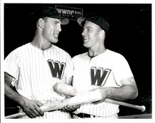 LG85 2nd Gen Restrike Photo STEVE KORCHECK EDDIE YOST Washington Senators Bats picture