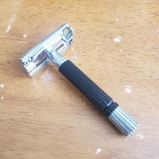 Vintage 1974, U2, Gillette Flare Tip, TTO, DE Safety Razor.  