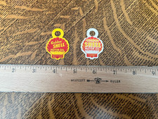 VINTAGE - GOLDEN SHELL MOTOR OIL - UNUSED PLASTIC OIL CHANGE TAGS - 2 DIFFERENT picture