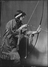 Morrison,Dorothy,Miss,costume,portrait photographs,women,Arnold Genthe,1913 picture