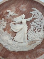 Solid Incolay Stone Cameo Plate #09695SP To A Skylark 1979 Gayle Bright Appleby picture