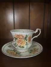 Queen’s Fine Bone China Tea Cup Special Flowers Chrysanthemum Rosina picture