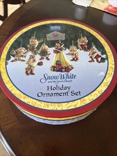 Walt Disney Showcase Collection Snow White and the Seven Dwarfs Set - Jim Shore picture