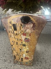 Rare Exotic Vase Queen Isabell Limited Collection “The Kiss “ Porcelain Art picture