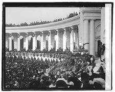 Photo:Burial of Unknown Soldier 1921 crowd at cemetery ceremony picture