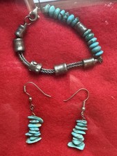 Unique Vintage Native American Stacked Turquoise Silver Bracelet Earrings Set picture