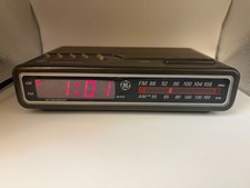 Vintage GE Electric Digital Radio Alarm Clock Woodgrain Finish Model 7-4612A picture