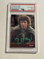 ELIJAH WOOD SIGNED AUTO 2002 Topps The Lord of the Rings Frodo Card #1 PSA picture