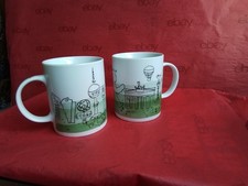 Set of 2 AMPELMANN Ceramic Coffee Mugs Green Berlin Sites Germany Pre-owned picture