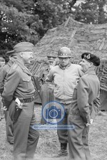 GENERAL MONTGOMERY WITH PATTON AND BRADLEY NORMANDY WWII 1944 4X6 PHOTO picture