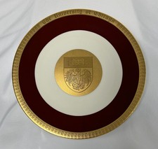 University of Chicago Commemorative Plate 24K Gold Crest & 24K Gold Rim with Box picture
