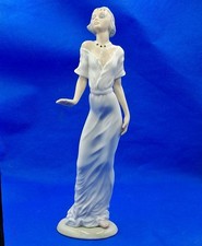 Vintage Casades Art Deco/Flapper Elegant Lady Porcelain Figurine Rare picture