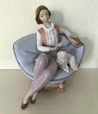 Lladró Hand Painted Glossy Porcelain Figurine Seated Woman Reading w/ box picture