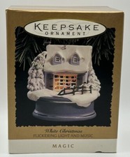 1994 Hallmark Keepsake White Christmas Gold Magic Light & Music QLX7463 Vintage picture