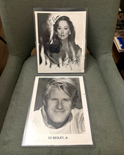 Meryl Streep Autographed Photo signed in 1988 while filming SheDevil Movie picture