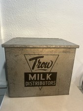 VTG Galvanized Metal Insulated Trow Milk Distributors Milk Porch Box picture