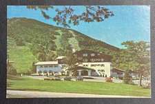 Mittersill Alpine Inn 1974 Classic Cars Cannon Mountain Franconia NH Postcard picture