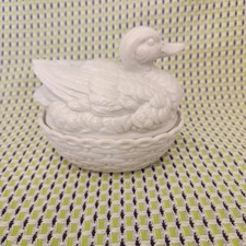 White Duck on Nest Covered Dish Salt Cellar 4