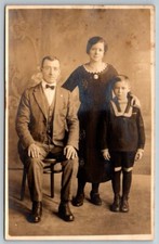 RPPC Family Picture  Real Photo  Postcard  c1915 picture