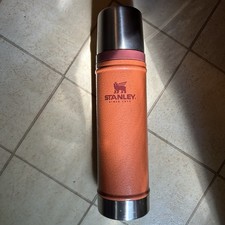 Stanley Classic Legendary Vacuum Insulated Bottle 20 Ounce Hammertone Clay picture