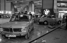 BMW 2002 (front) and BMW 1800 (rear) 1968 Advertising Motor Show Car Old Photo picture