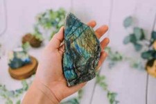 Natural Labradorite Slab, Rough Labradorite Crystals, High Flash, Labradorite picture