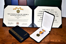 Honorable Service Medal  and Certificate in Case with Certificate Folder picture