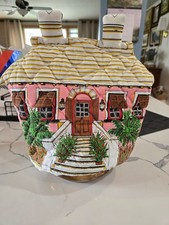 Vintage English House-Shaped Quilted Tea Cozy picture