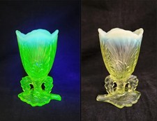 Antique Northwood  Opalescent Yellow Vaseline Uranium Glass Maple Leaf Vase picture