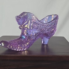 Boyd Daisy And Buttons Cat Head Carnival Glass Slipper Purple picture