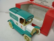 ERTL1:25 REPLICA FORD, 1913 MODEL T VAN, BANK, CANADIAN, ONTARIO, EXC COND,W/BOX picture
