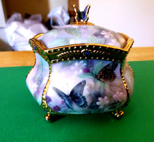 VTG Lena Lui’s 2001 Hights Of Fancy “wind Beneath My Wings“  Musical Trinket Box picture