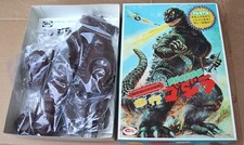 NEW BULLMARK BANDAI 2001 REPRINT GODZILLA LIMITED EDITION PLASTIC MODEL KIT picture