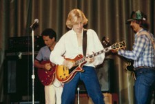 American former child actor Philip McKeon wearing a white shirt op- Old Photo 4 picture