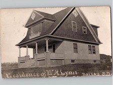 c1914 Residence of W H Lynn Home Dallas South Dakota SD RPPC Real Photo Postcard picture