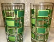 TWO MID CENTURY 1960’s LIBBEY VINTAGE GREEN GEOMETRIC PATTERN DRINKING GLASSES  picture
