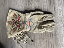 One Northern Plains Indian beaded leather gauntlet glove picture