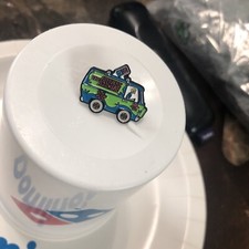 Domino’s 🍕 Pizza- LOOKS LIKE SOMETHING FROM SCOOBY DOO? picture
