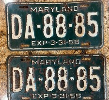 VTG Maryland 1958 License Plate Set DA-88-85 White on Green picture