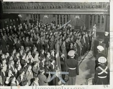 1942 Press Photo Lt. Col. Chester Fordney with 100 new Marines in Chicago picture