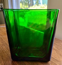 Vintage NAPCO Emerald Green Glass Vase Made in Cleveland, Ohio # 1166 picture