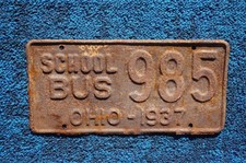 1937 Ohio SCHOOL BUS License Plate # 985 picture