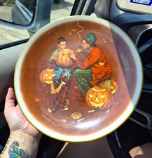 Gorham Norman Rockwell Four Seasons Fall Ghostly Gourds Plate Limited Ed picture